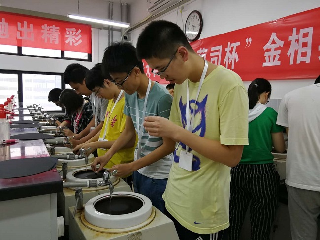 1526606151480066106.jpg 比赛现场的参赛选手 龙圆正 摄影 - 副本.jpg