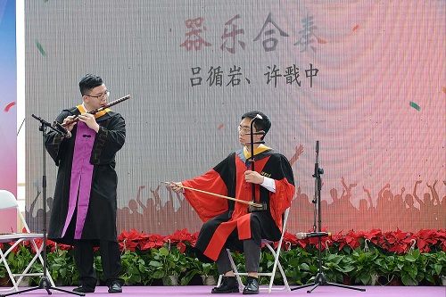 1593073637662065602.jpg 节目表演1.jpg